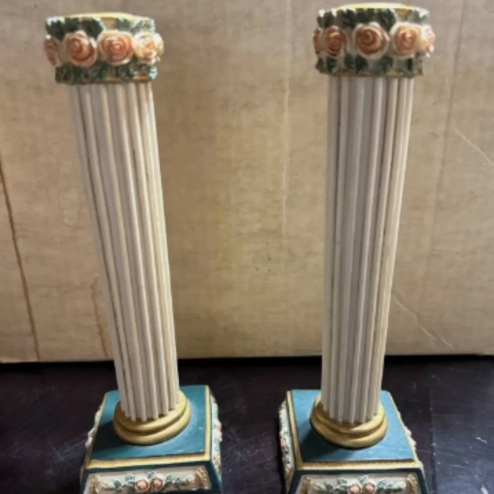 Ornate Vintage 2 Candlesticks Pedestal Column Resin Gold Floral 9